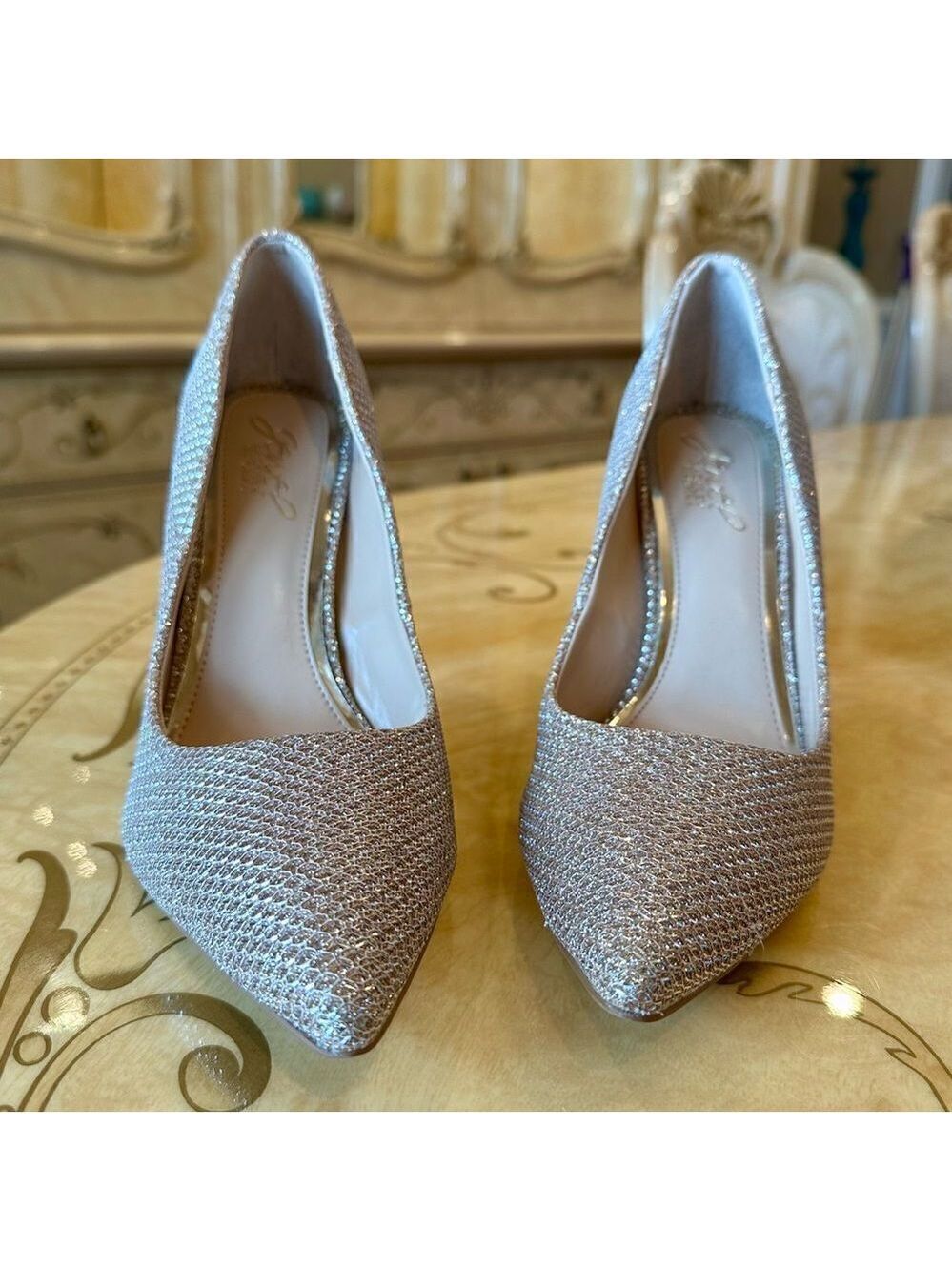 Badgley Mischka rose gold beige heels - Picture 9 of 16